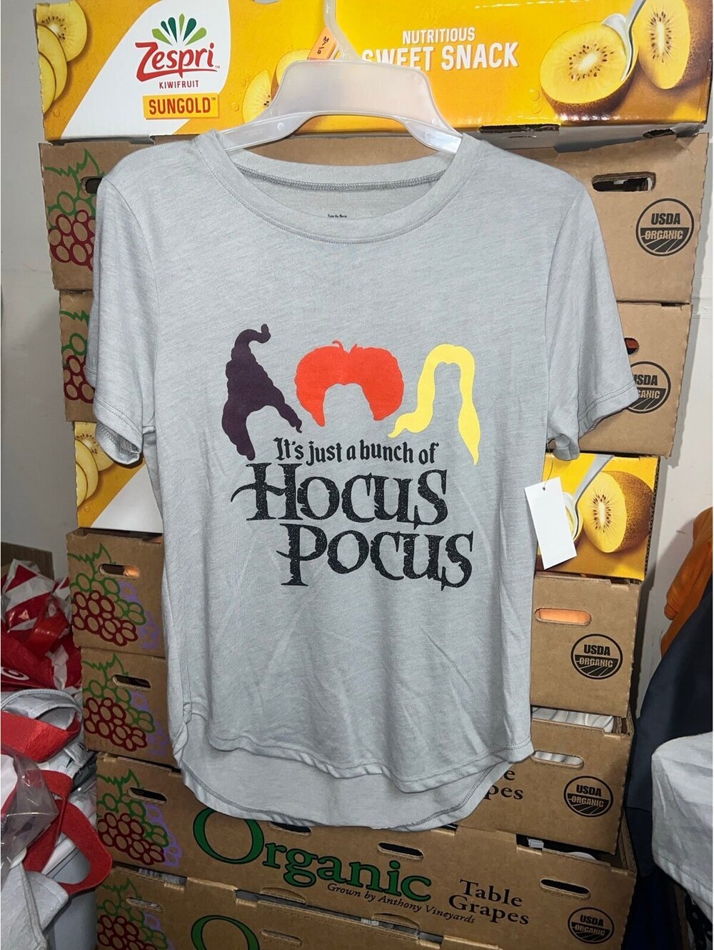 WOMENS Halloween Hocus Pocus shirt size M